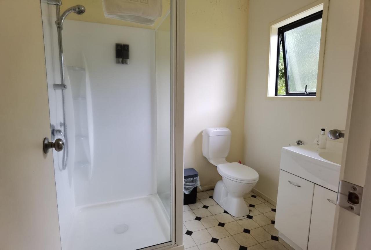 Mystery Creek Motel Rukuhia Ngoại thất bức ảnh